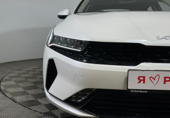 Новый Kia K5 2024 (2 фото)