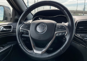 Подержанный автомобиль Jeep Grand Cherokee 2021 года (14 фото)