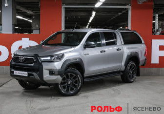 Подержанный автомобиль Toyota Hilux 2020 года (1 фото)