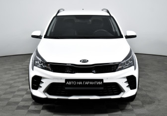 Подержанный автомобиль Kia Rio Hatchback 2021 года (2 фото)
