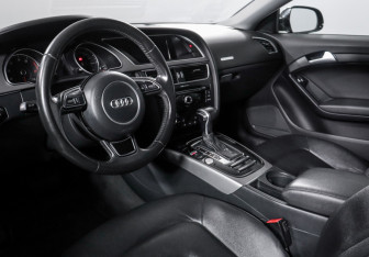 Подержанный автомобиль Audi A5 Coupe 2013 года (14 фото)