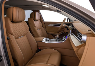 Подержанный автомобиль Hongqi H9 2023 года (24 фото)