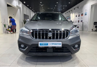 Подержанный автомобиль Suzuki SX4 Hatchback 2018 года (2 фото)