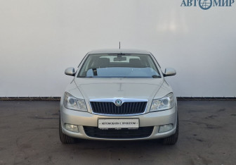Подержанный автомобиль Skoda Octavia Liftback 2012 года (2 фото)