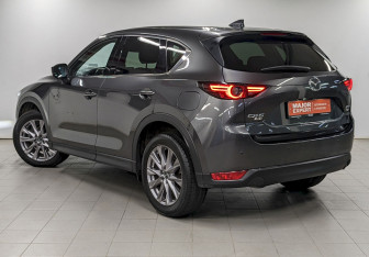 Подержанный автомобиль Mazda CX-5 2019 года (7 фото)