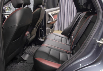 Подержанный автомобиль Geely Coolray 2022 года (12 фото)