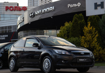 Подержанный автомобиль Ford Focus Hatchback 2008 года (2 фото)