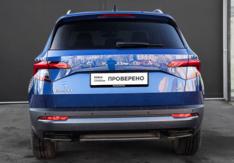 Подержанный автомобиль Skoda Karoq 2021 года (5 фото)