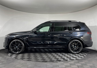 Новый BMW X7 2025 (5 фото)