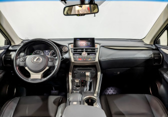 Подержанный автомобиль Lexus NX 2015 года (14 фото)