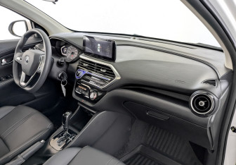 Подержанный автомобиль Changan Alsvin 2023 года (11 фото)