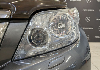 Подержанный автомобиль Toyota Land Cruiser Prado 2011 года (11 фото)