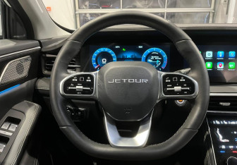Подержанный автомобиль Jetour X90 Plus 2023 года (20 фото)