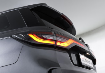 Подержанный автомобиль Changan CS95 2023 года (26 фото)