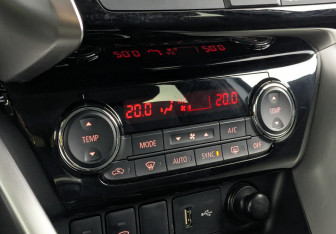 Подержанный автомобиль Mitsubishi Eclipse Cross 2021 года (21 фото)