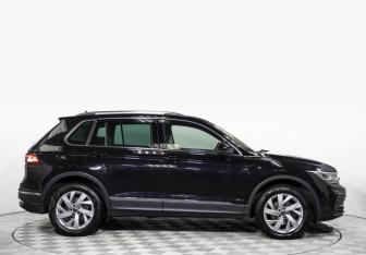 Подержанный автомобиль Volkswagen Tiguan 2021 года (4 фото)
