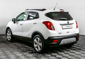 Подержанный автомобиль Opel Mokka 2012 года (7 фото)