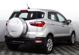Подержанный автомобиль Ford EcoSport 2018 года (3 фото)