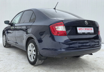 Подержанный автомобиль Skoda Rapid Liftback 2016 года (7 фото)