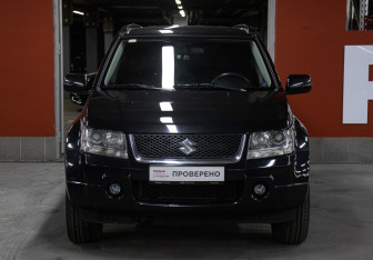 Подержанный автомобиль Suzuki Grand Vitara 2006 года (2 фото)
