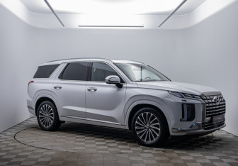 Подержанный автомобиль Hyundai Palisade 2023 года (3 фото)