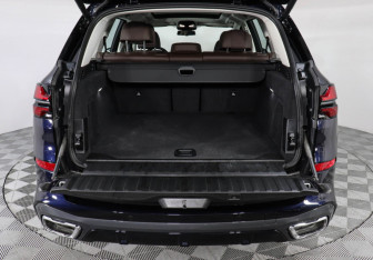 Новый BMW X5 2025 (9 фото)