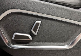 Подержанный автомобиль Geely Atlas Pro 2023 года (20 фото)