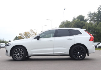 Подержанный автомобиль Volvo XC60 2020 года (8 фото)