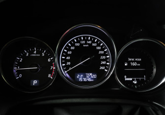 Подержанный автомобиль Mazda CX-5 2012 года (16 фото)