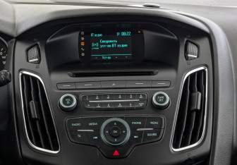 Подержанный автомобиль Ford Focus Hatchback 2018 года (15 фото)