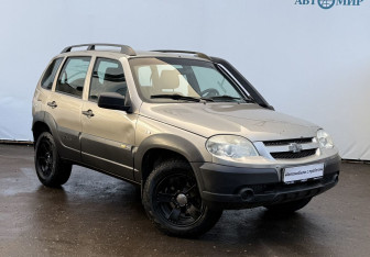 Подержанный автомобиль Chevrolet Niva 2018 года (3 фото)