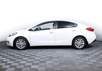 Подержанный автомобиль Kia Cerato Sedan 2016 года (3 фото)