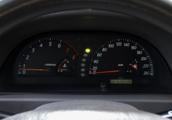 Подержанный автомобиль Toyota Camry Sedan 2002 года (15 фото)