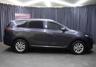 Подержанный автомобиль Kia Sorento 2018 года (4 фото)