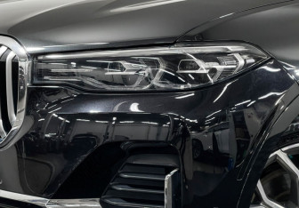 Подержанный автомобиль BMW X7 2019 года (8 фото)
