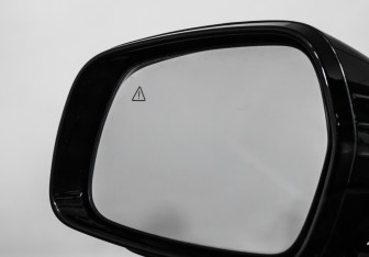 Подержанный автомобиль Kia Carnival 2021 года (23 фото)