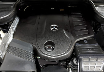 Подержанный автомобиль Mercedes-Benz GLE 2023 года (9 фото)