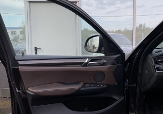 Подержанный автомобиль BMW X4 2014 года (19 фото)