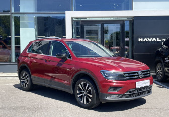 Подержанный автомобиль Volkswagen Tiguan 2019 года (3 фото)