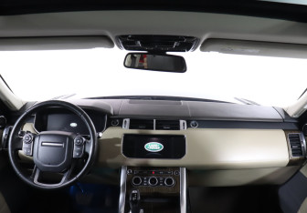 Подержанный автомобиль Land Rover Range Rover Sport 2015 года (12 фото)