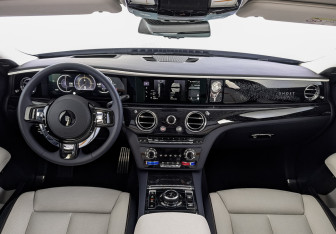 Подержанный автомобиль Rolls-Royce Ghost 2024 года (14 фото)