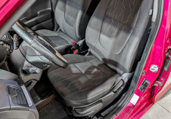 Подержанный автомобиль Kia Picanto 2013 года (20 фото)