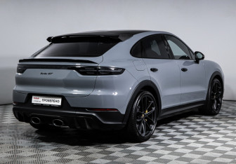 Подержанный автомобиль Porsche Cayenne 2021 года (5 фото)
