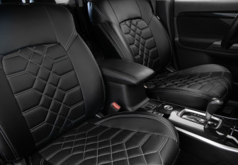 Подержанный автомобиль Mitsubishi Outlander 2018 года (25 фото)