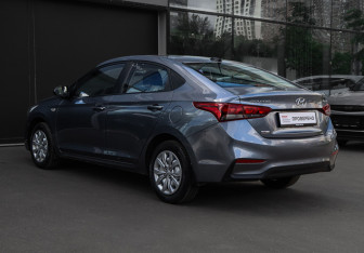 Подержанный автомобиль Hyundai Solaris Sedan 2018 года (6 фото)