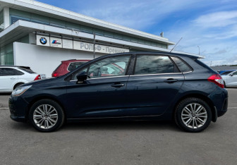 Подержанный автомобиль Citroen C4 Hatchback 2011 года (8 фото)