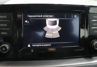 Подержанный автомобиль Skoda Rapid Liftback 2021 года (19 фото)