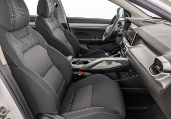 Подержанный автомобиль Geely Coolray 2023 года (23 фото)