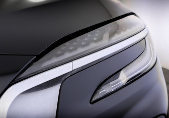 Подержанный автомобиль Hongqi HS3 2024 года (17 фото)