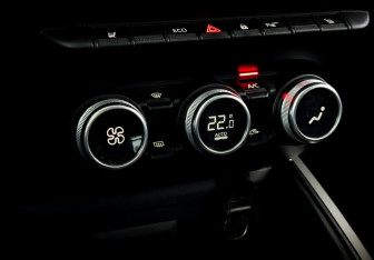 Подержанный автомобиль Renault Arkana 2019 года (25 фото)